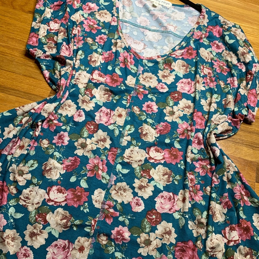 Paisley Raye Tulip Tee